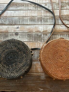 Woven Round Crossbody Bag Black